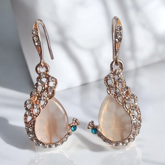 Elegant Water Drop Rhinestone Set - Picture 3 of 6